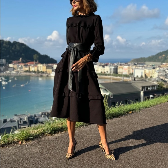 Marielle “Lauren” Black Dress – One Size Fits All (New with Tags) - Picture 5 of 6